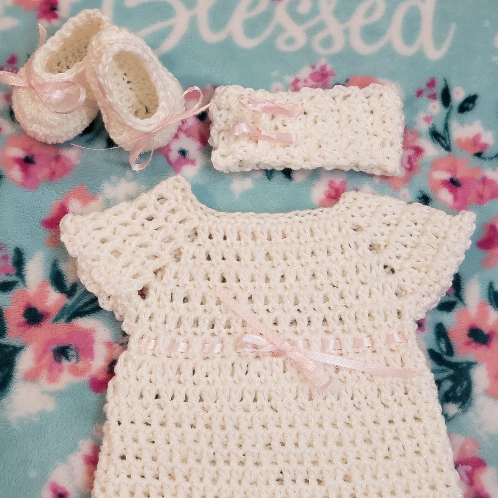 Crochet baby girl dress set